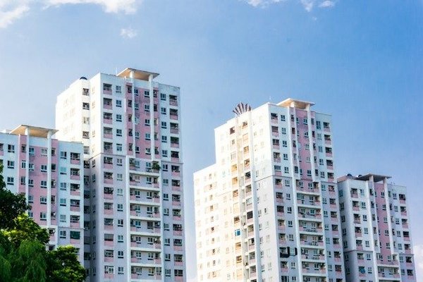 How to Manage Risks When Investing in Real Estate Development Projects Abroad?